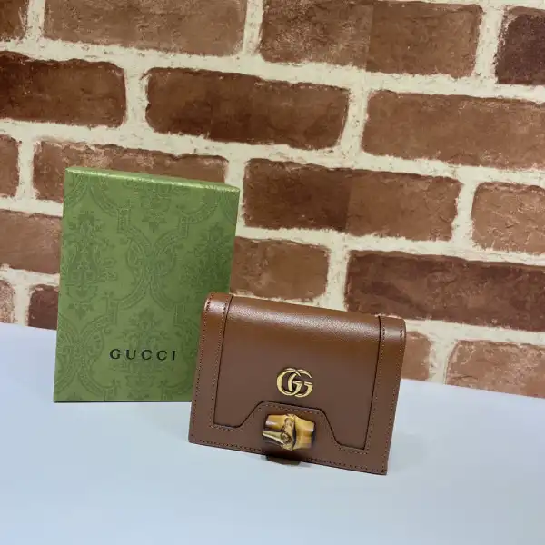 Gucci Diana card case wallet 0124