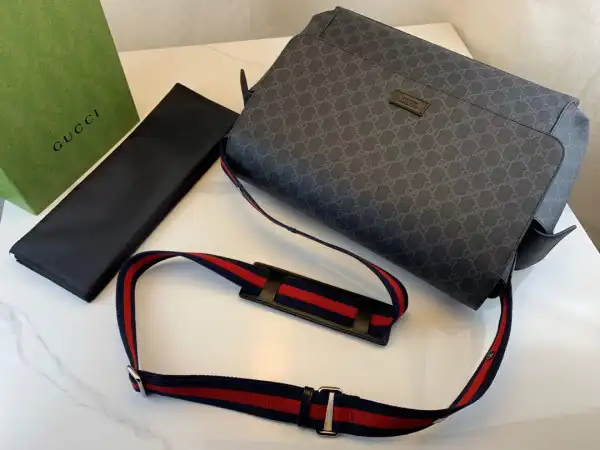 Hyper Peter GUCCI GG plus diaper bag 0124