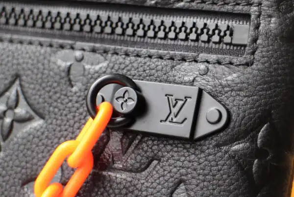 Hyper Peter LOUIS VUITTON CHANELUTCH 0125