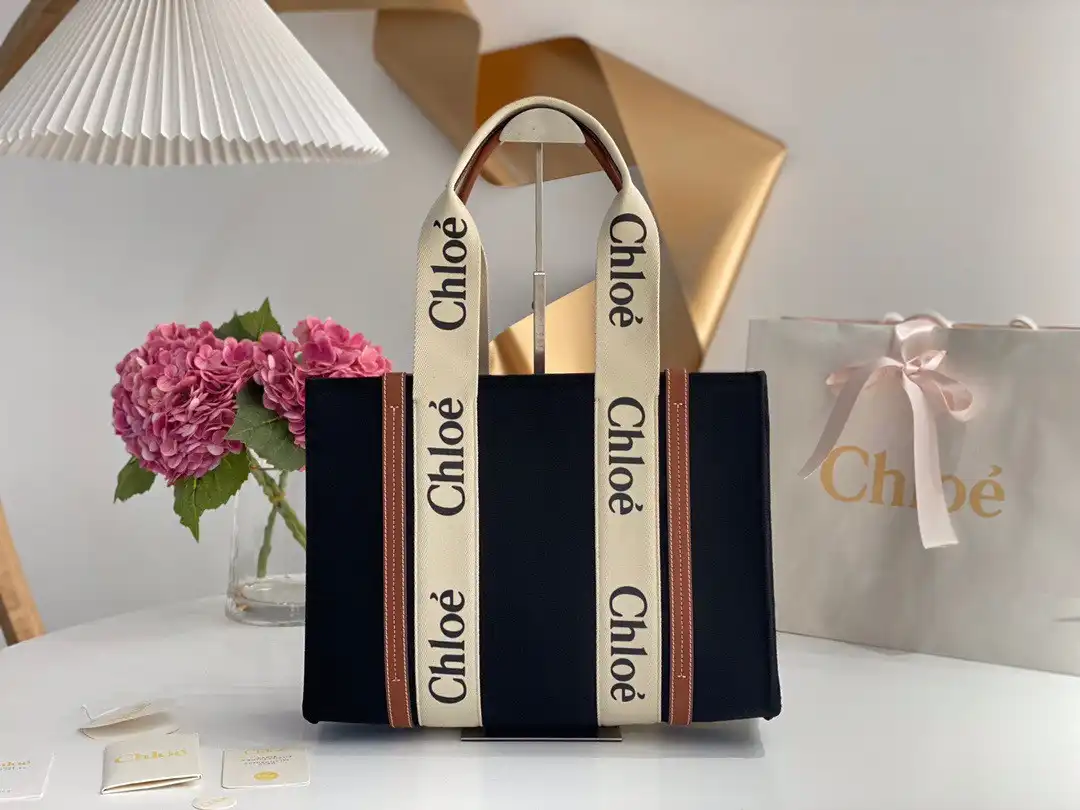 Hyperpeter CHLOÉ medium woody tote bag 0127