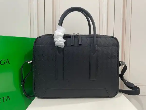 Hyper Peter Bottega Veneta Getaway Large Briefcase 0123