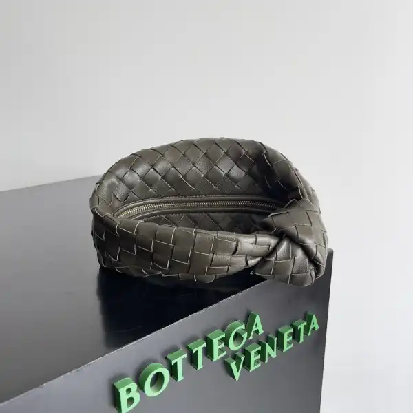 Hyper Peter BOTTEGA VENETA MINI JODIE-23*15*5CM 0123