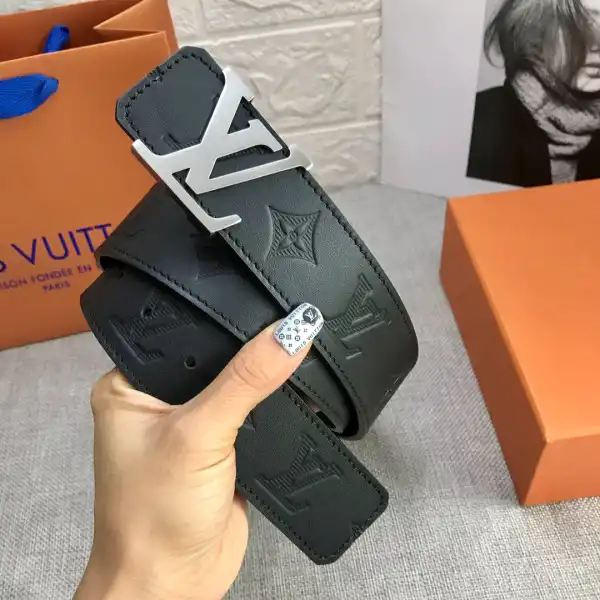 Hyper Peter LOUIS VUITTON BELT 0129