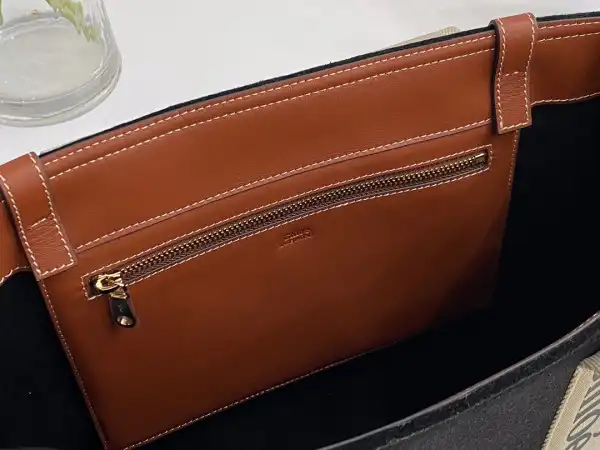 Hyperpeter CHLOÉ medium woody tote bag 0127