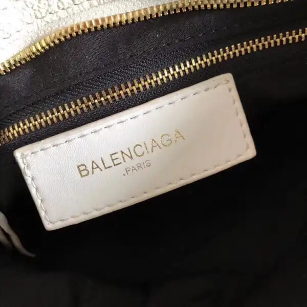 Hyperpeter BALENCIAGA CHANELASSIC CITY 0130