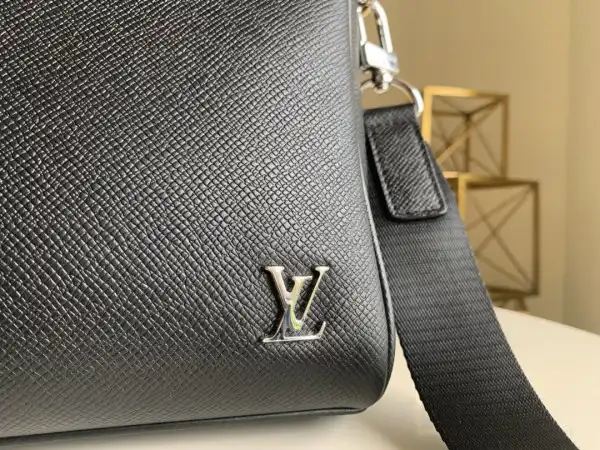 Hyper Peter LOUIS VUITTON ALEX BRIEFCASE 0131