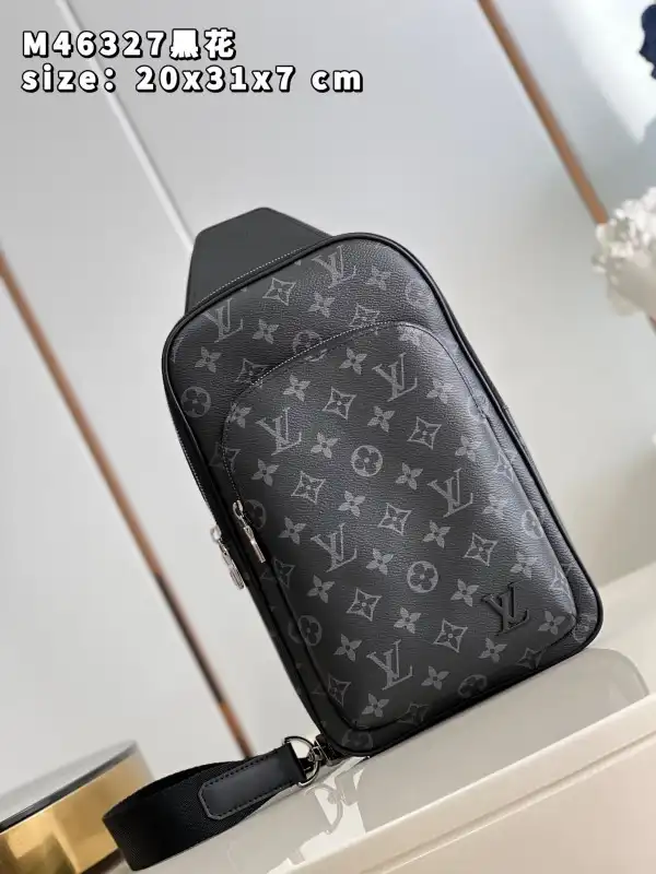 Hyper Peter LOUIS VUITTON Avenue Slingbag NM 0125