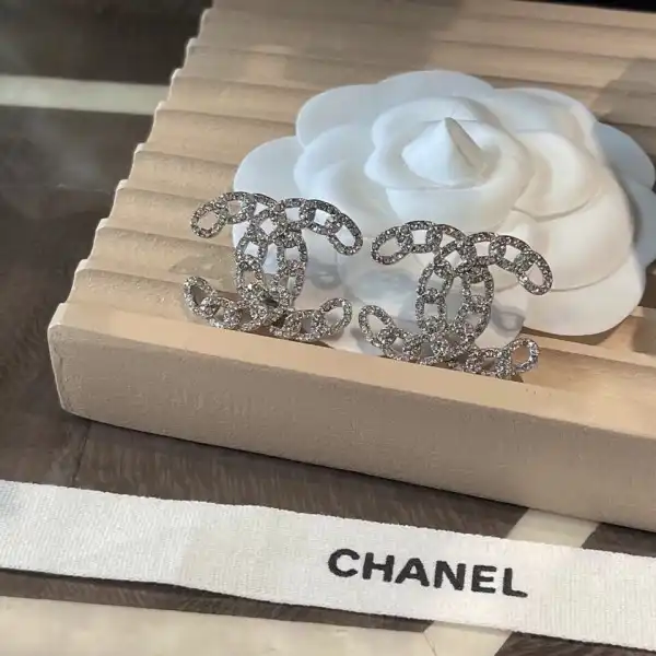 Hyperpeter CHANEL EARRINGS 0129