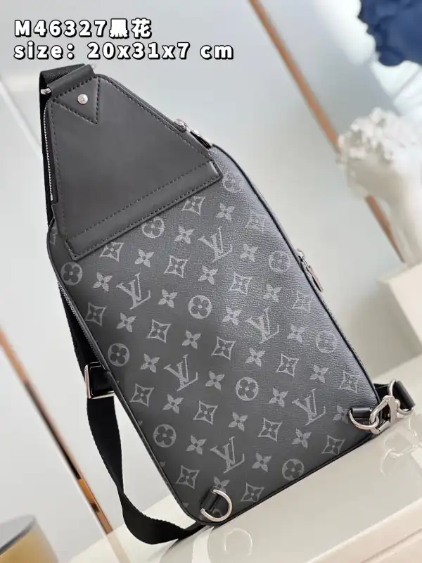 Hyper Peter LOUIS VUITTON Avenue Slingbag NM 0125