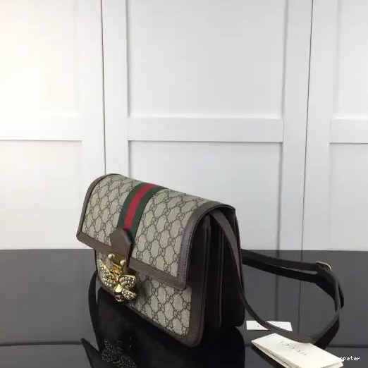 Hyper Peter Queen GG medium shoulder bag Margaret Gucci 0212