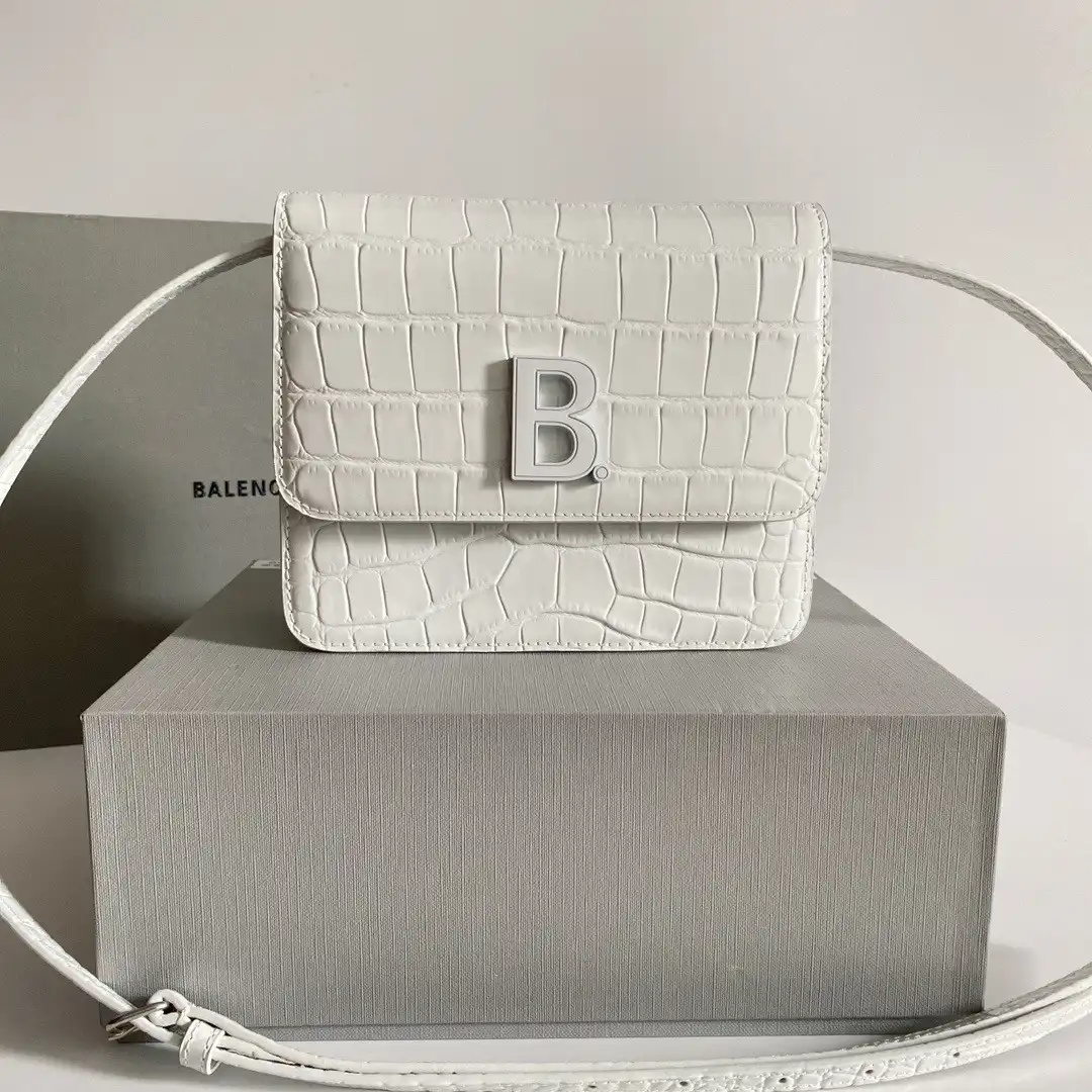 Hyper Peter BALENCIAGA WOMEN'S B 0201