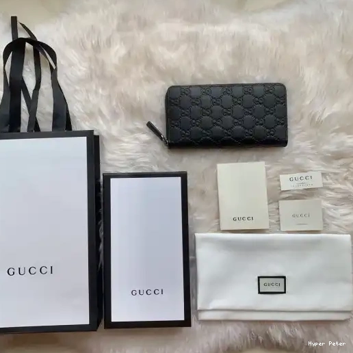 Hyper Peter AROUND ZIP LEATHER WALLET GUCCI 0220