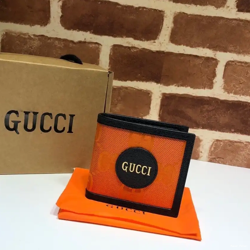 Hyper Peter Off The Grid billfold GUCCI wallet 0210