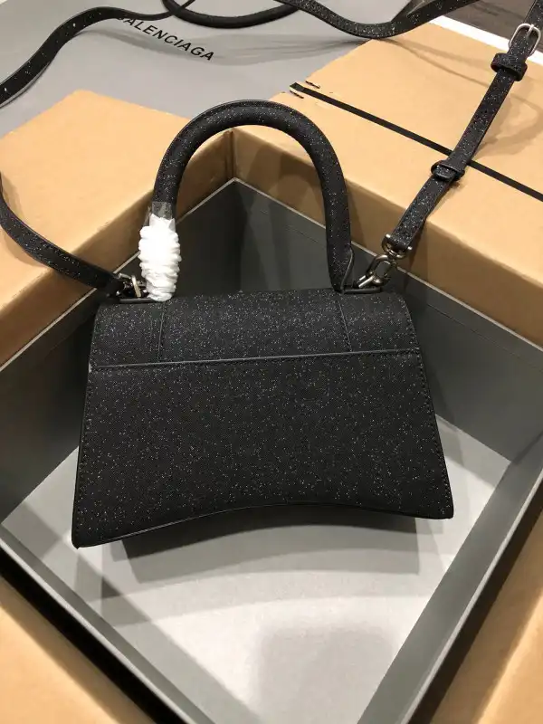 Hyperpeter BALENCIAGA HOURGLASS 0201