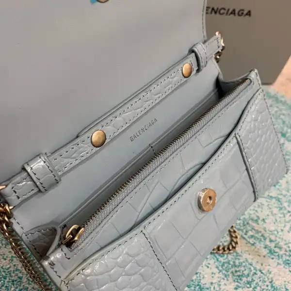 Hyperpeter BALENCIAGA  HOURGLASS CHAIN BAG 0201