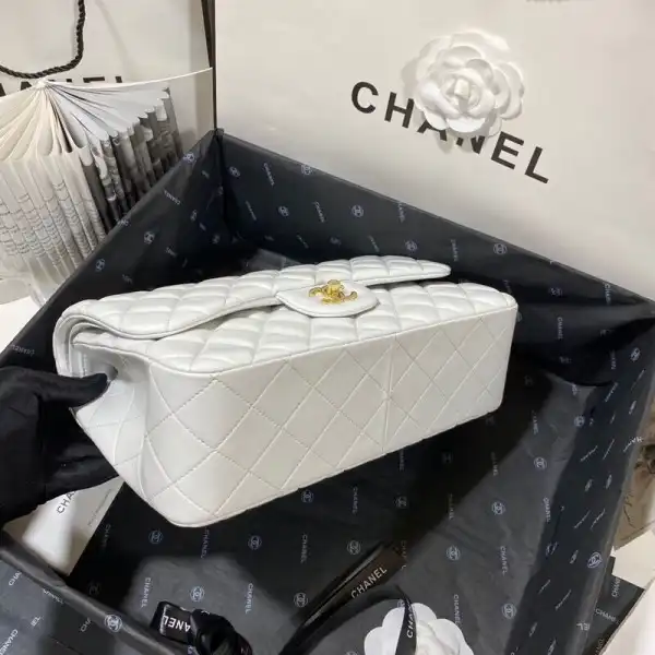 Hyper Peter CHANEL FLAP BAG 30CM 0205