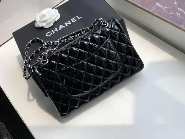 Hyperpeter CHANEL FLAP BAG 2.55 0205